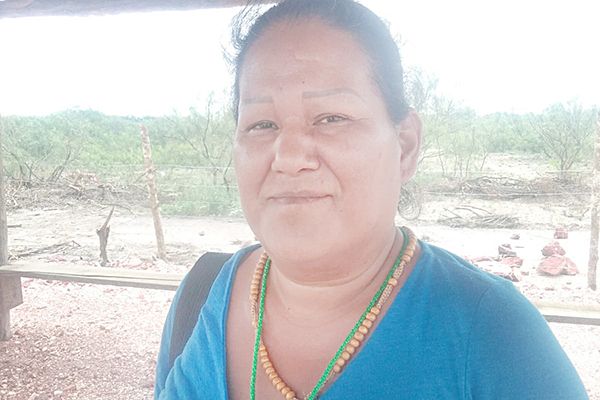 Pelean mujeres por sueldo de mineros