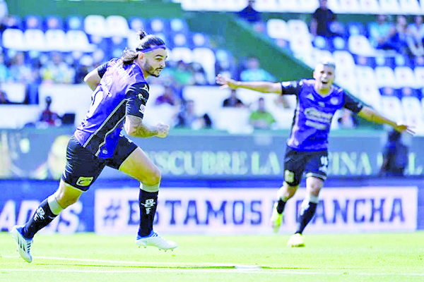 Golea Mazatlán al León en el Nou Camp