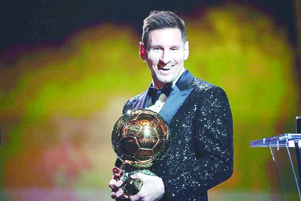 Queda Messi fuera de los nominados al Balón de Oro