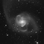 Telescopio de ESO capta espectacular danza cósmica en el espacio