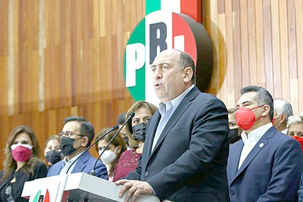 Diputados se solidarizan con familias de mineros
