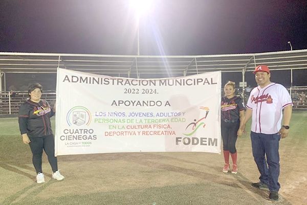 Inaugura Alcalde Liga de Sóftbol