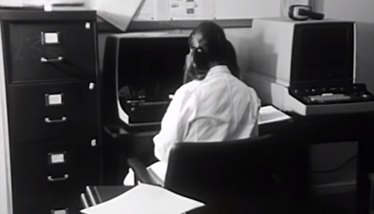 EL DÍA EN QUE UN MISTERIOSO SOFTWARE PREDIJO EN 1973 QUE EL COLAPSO DE LA CIVILIZACIÓN SERÁ EN 2040