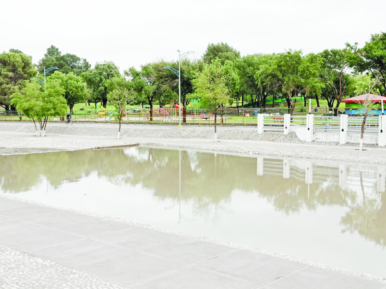 Reviven lluvias al Río Monclova