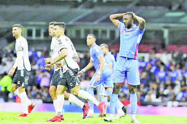 Sufre Cruz Azul par de mordidas de Xolos