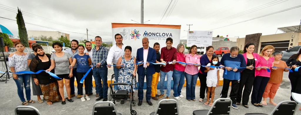 PAVIMENTAN IMPORTANTE AVENIDA EN EL FRACCIONAMIENTO 288