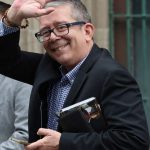 LORET DE MOLA DESTAPA FRAUDES DE JENARO VILLAMIL; LO LLAMAN #LORDANTENAS