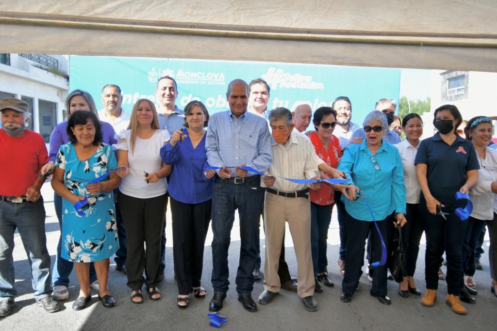 VECINOS DE LA COLONIA LOS REYES, RECONOCEN LA VOLUNTAD DELALCALDE, PARA HACER LAS COSAS