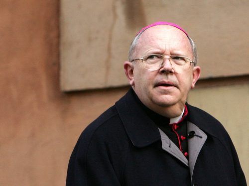 CARDENAL CONFESÓ QUE ABUSÓ DE NIÑA DE 14 AÑOS HACE 35 AÑOS, PIDE PERDÓN Y SE RETIRA