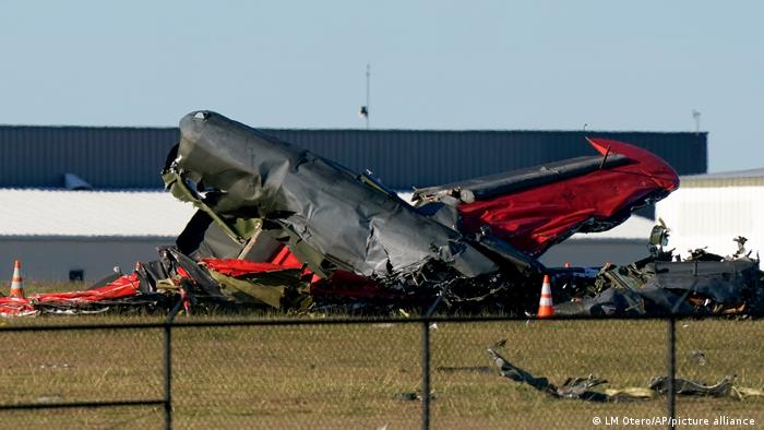 LAS AUTORIDADES CONFIRMAN SEIS MUERTOS EN EL ACCIDENTE DE AYER EN DALLAS