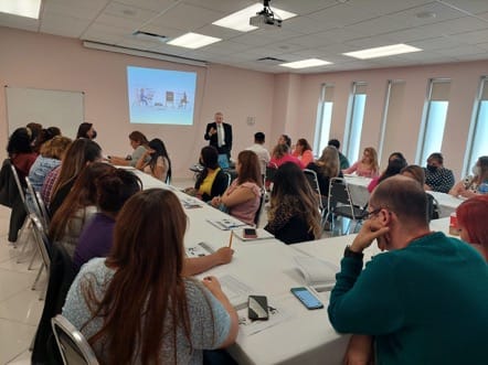CAPACITA INSTITUTO COAHUILENSE DE LAS MUJERES A SERVIDORAS Y SERVIDORES PÚBLICOS EN SALTILLO