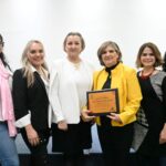 IMPARTE PRIMERA DAMA CONFERENCIA A EMPRESARIAS