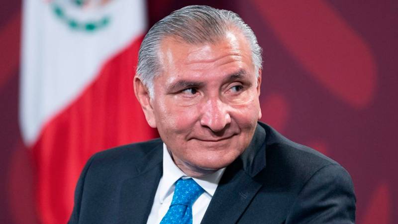 AHÍ VIENE ADÁN AUGUSTO: ALCANZA SU MÁXIMA APROBACIÓN EN ENCUESTA EF DE ‘CORCHOLATAS’