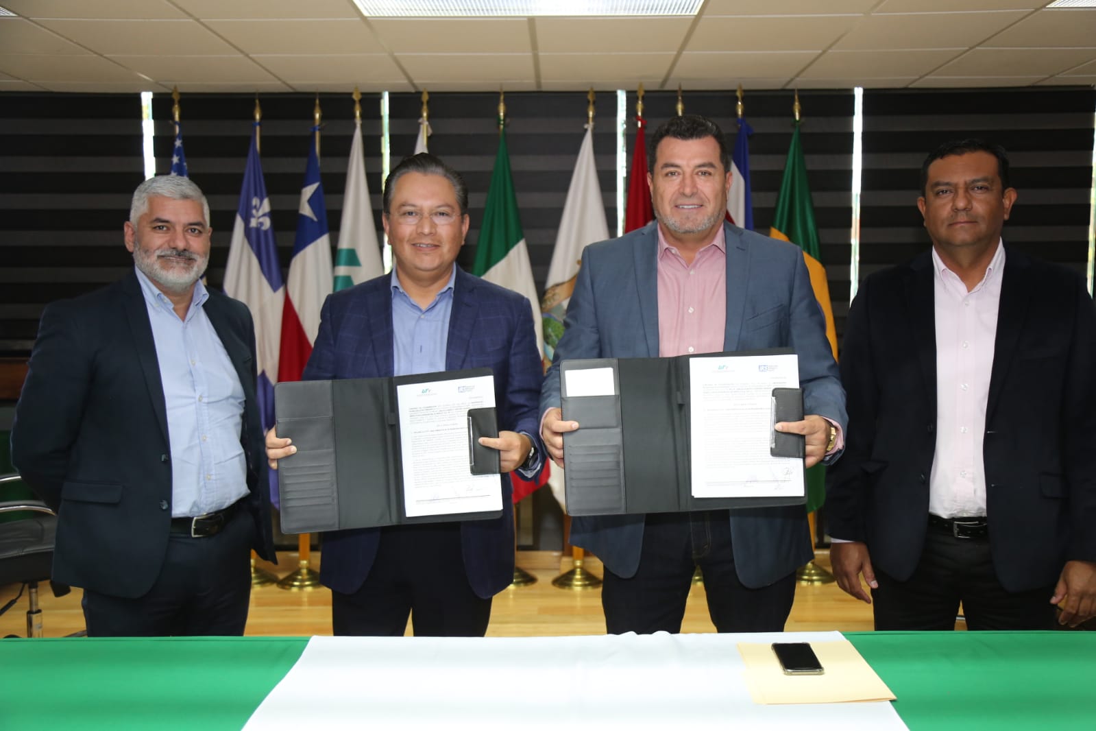 UNIVERSIDAD TECNOLÓGICA DE TORREÓN FIRMA CONVENIO PARA COLOCAR A SUS ESTUDIANTES DE ESTADÍA EN IRS DE MÉXICO