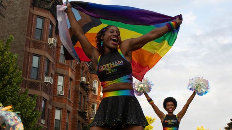 EL CONGRESO DE EE.UU. APRUEBA UNA LEY QUE BLINDA EL MATRIMONIO GAY FRENTE A UNA POSIBLE REVOCACIÓN DE LA CORTE SUPREMA