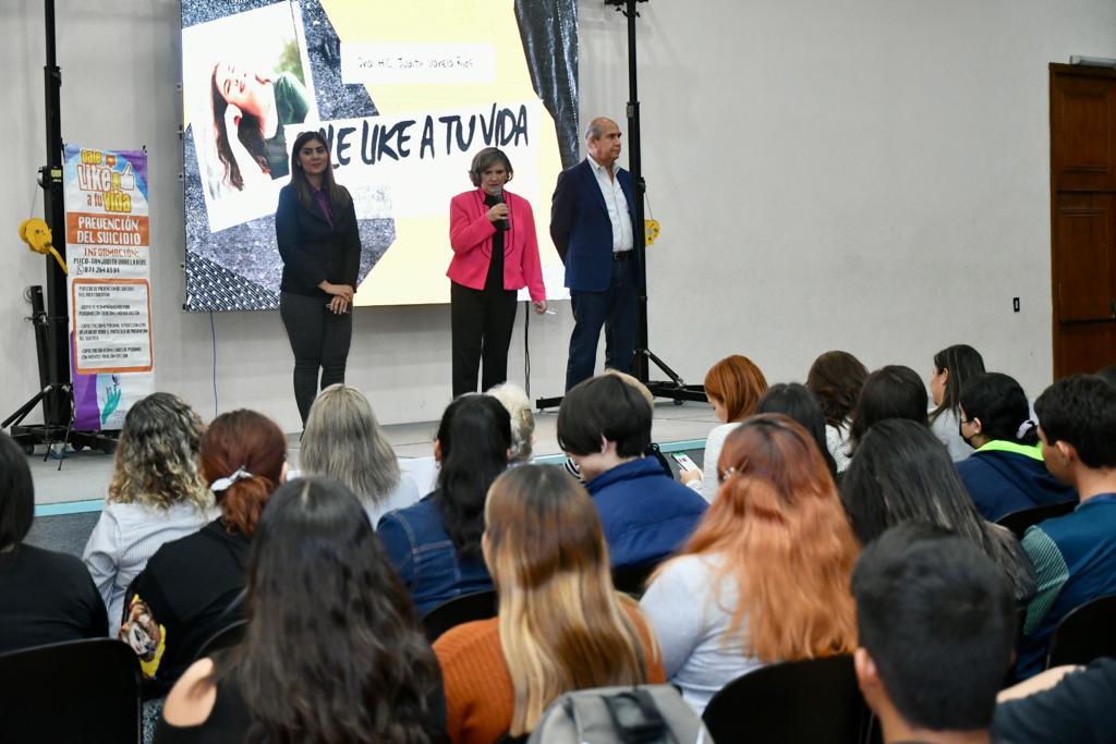 EXITOSA CONFERENCIA ‘DALE LIKE A TU VIDA’