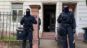 EMITEN ÓRDENES DE DETENCIÓN POR TRAMA GOLPISTA EN ALEMANIA