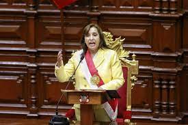 BOLUARTE BUSCARÁ ACORTAR PLAZOS PARA ELECCIONES EN PERÚ