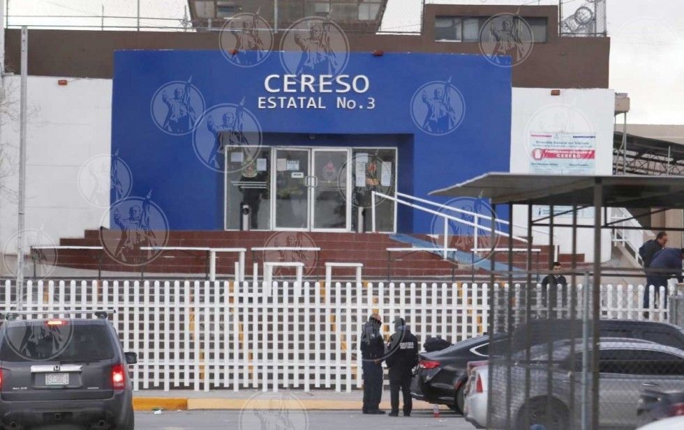 DESTITUYEN E INVESTIGAN AL DIRECTOR DEL CERESO 3
