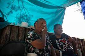 LAS VIUDAS DE LOS MINEROS SEPULTADOS EN EL POZO DE COAHUILA BATALLAN POR UNA PENSIÓN DIGNA