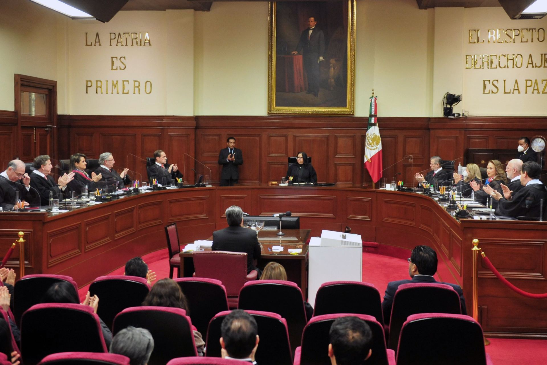 AMLO «REVELA» VOTACIÓN PARA ELEGIR PRESIDENTA DE SUPREMA CORTE
