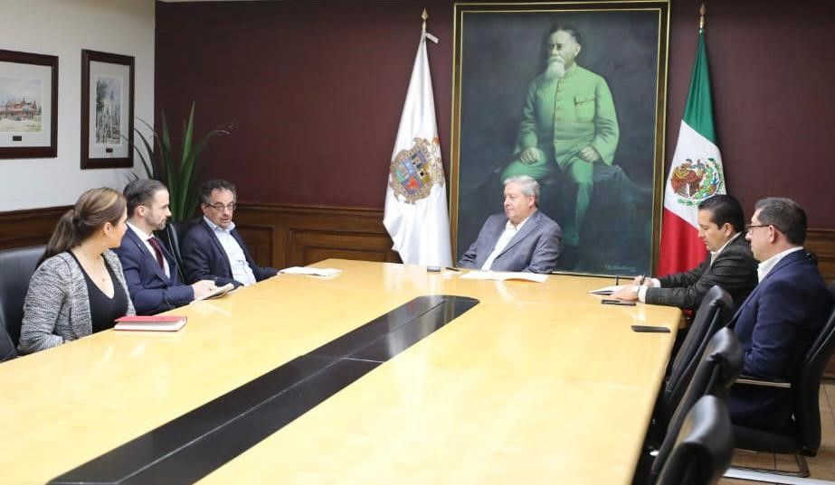 PROMUEVE ALCALDE DE SALTILLO ANTE EMBAJADOR DEL REINO UNIDO EL TRABAJO INDUSTRIAL DE LA REGIÓN