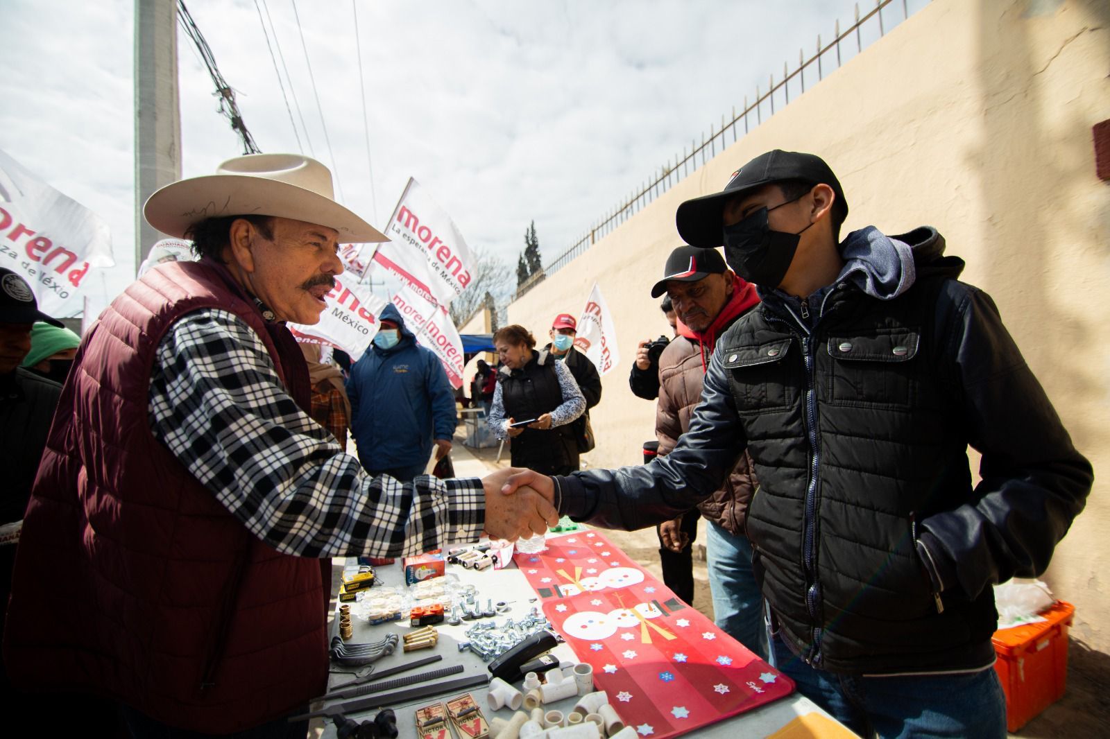 PREPARA ARMANDO GUADIANA SU CIERRE DE PRECAMAPAÑA EN LA PLAZA ARMILLITA;“LOS CIERRES HAN SIDO CERCANOS A LOS SIMPATIZANTES Y MILITANTES DE MORENA ENTODO COAHUILA”