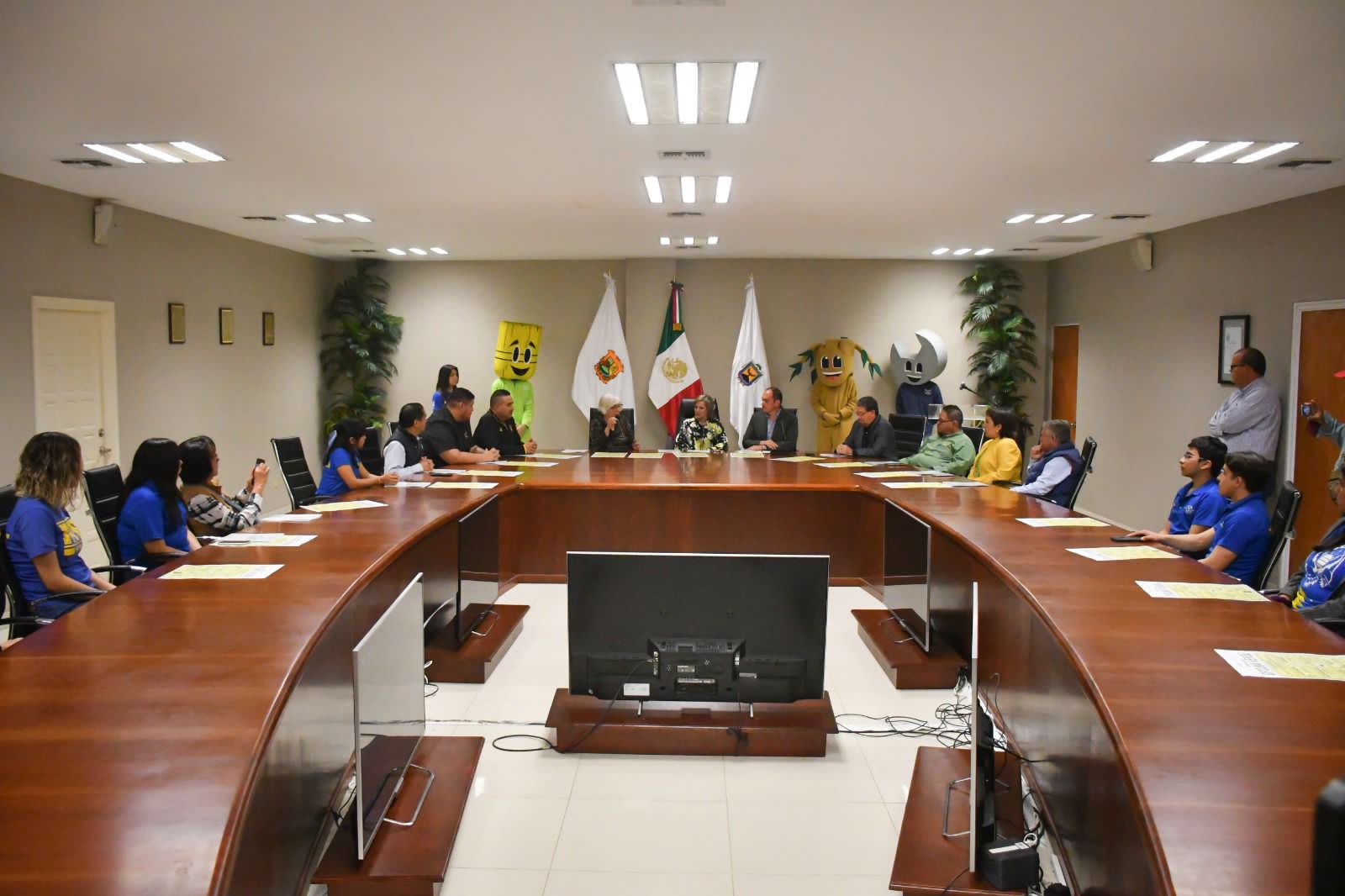 FIRMA MUNICIPIO CONVENIO CON SECRETARIA DE MEDIO AMBIENTE