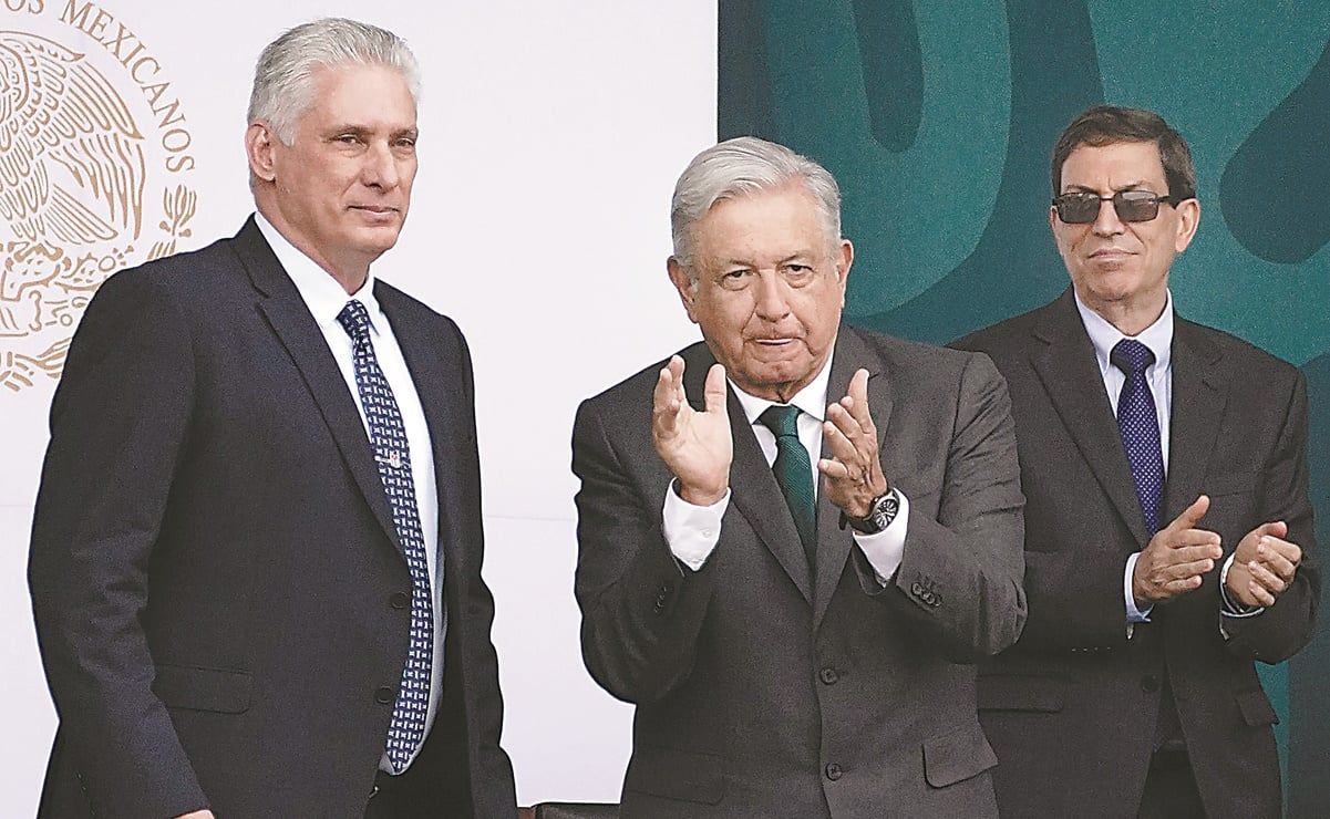 AMLO ALISTA CONDECORACIÓN DE LA ORDEN MEXICANA DEL ÁGUILA AZTECA PARA MIGUEL DÍAZ-CANEL