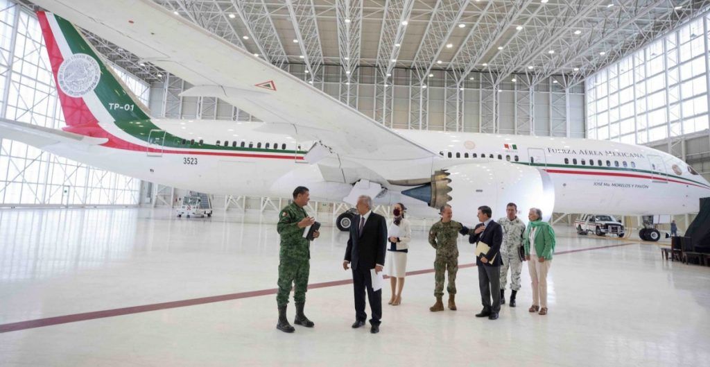 AMLO DICE QUE OFRECIÓ EL AVIÓN PRESIDENCIAL A BIDEN A CAMBIO DE AERONAVES DE CARGA Y HELICÓPTEROS CONTRA INCENDIOS