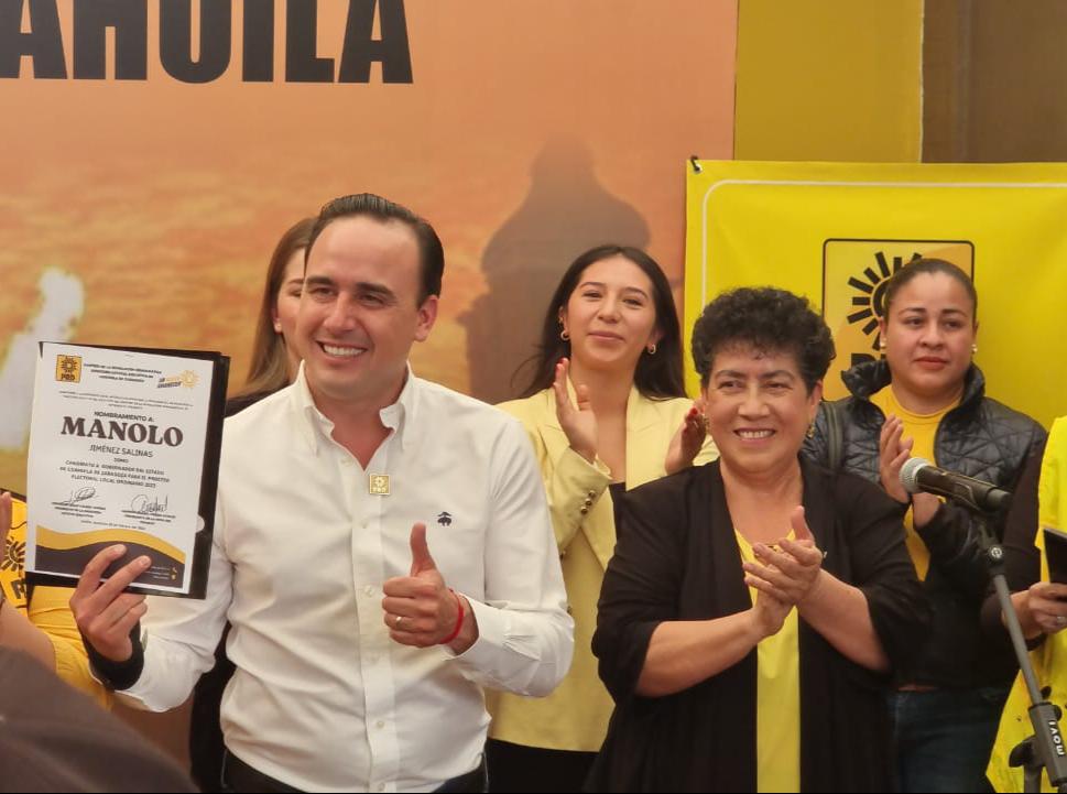 Recibe Manolo constancia como candidato por parte del PRD