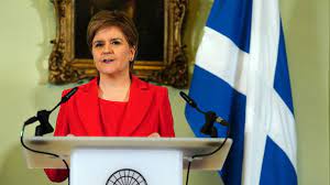 NICOLA STURGEON DIMITE COMO MINISTRA PRINCIPAL DE ESCOCIA