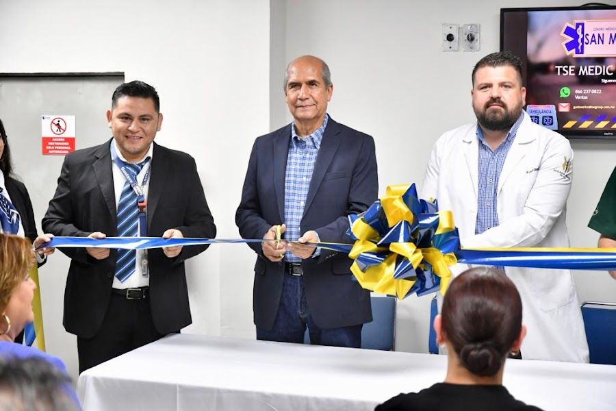 ALCALDE FELICITA A INVERSIONISTAS MÉDICOS.
