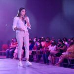 TRAERÁ JESSICA FERNÁNDEZ CHARLA “MÁS ALLÁ DEL ROSA” A SALTILLO