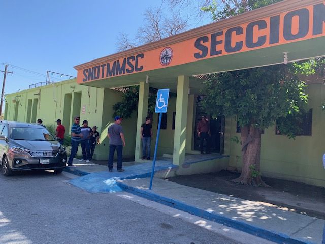 «SE ACABÓ LA PACIENCIA», EXIGEN OBREROS DEVOLUCIÓN DE RECURSOS