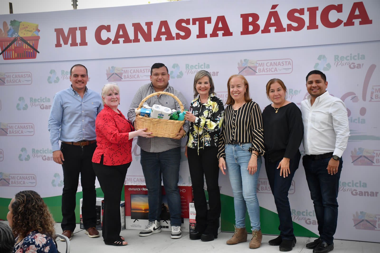REALIZAN BRIGADA DE PUERTAS ABIERTASEN LA COLONIA GONZÁLEZ