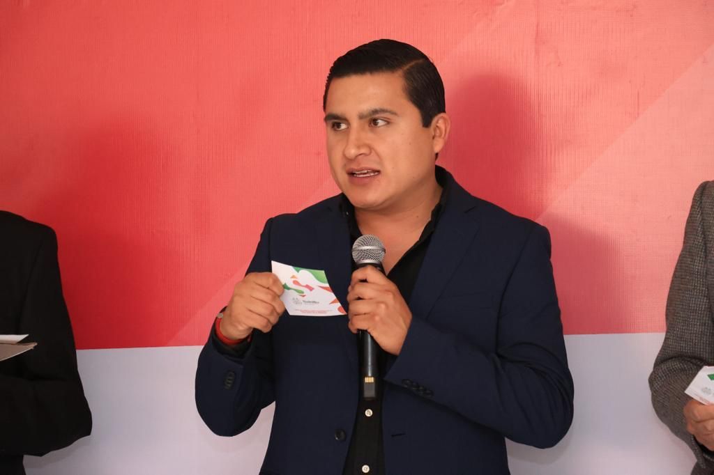 PREMIA GOBIERNO MUNICIPAL DE SALTILLO A 50 CONTRIBUYENTES CUMPLIDOS