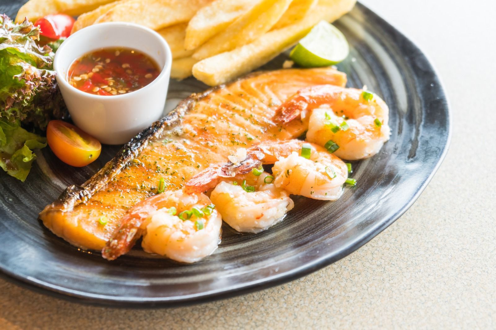 CONSUMIR PESCADOS Y MARISCOS CON ADECUADAS MEDIDAS DE HIGIENE, SUGIERE NUTRICIONISTA IMSS