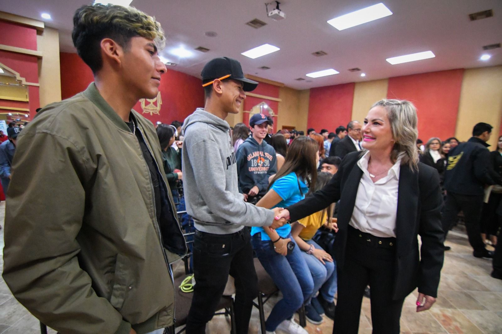 REALIZAN PRIMERA FERIA DEL EMPLEO JUVENIL EN PIEDRAS NEGRAS