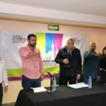 TOMA CHEMA FRAUSTRO PROTESTA A LÍDER DE COMERCIANTES DEL CENTRO HISTÓRICO