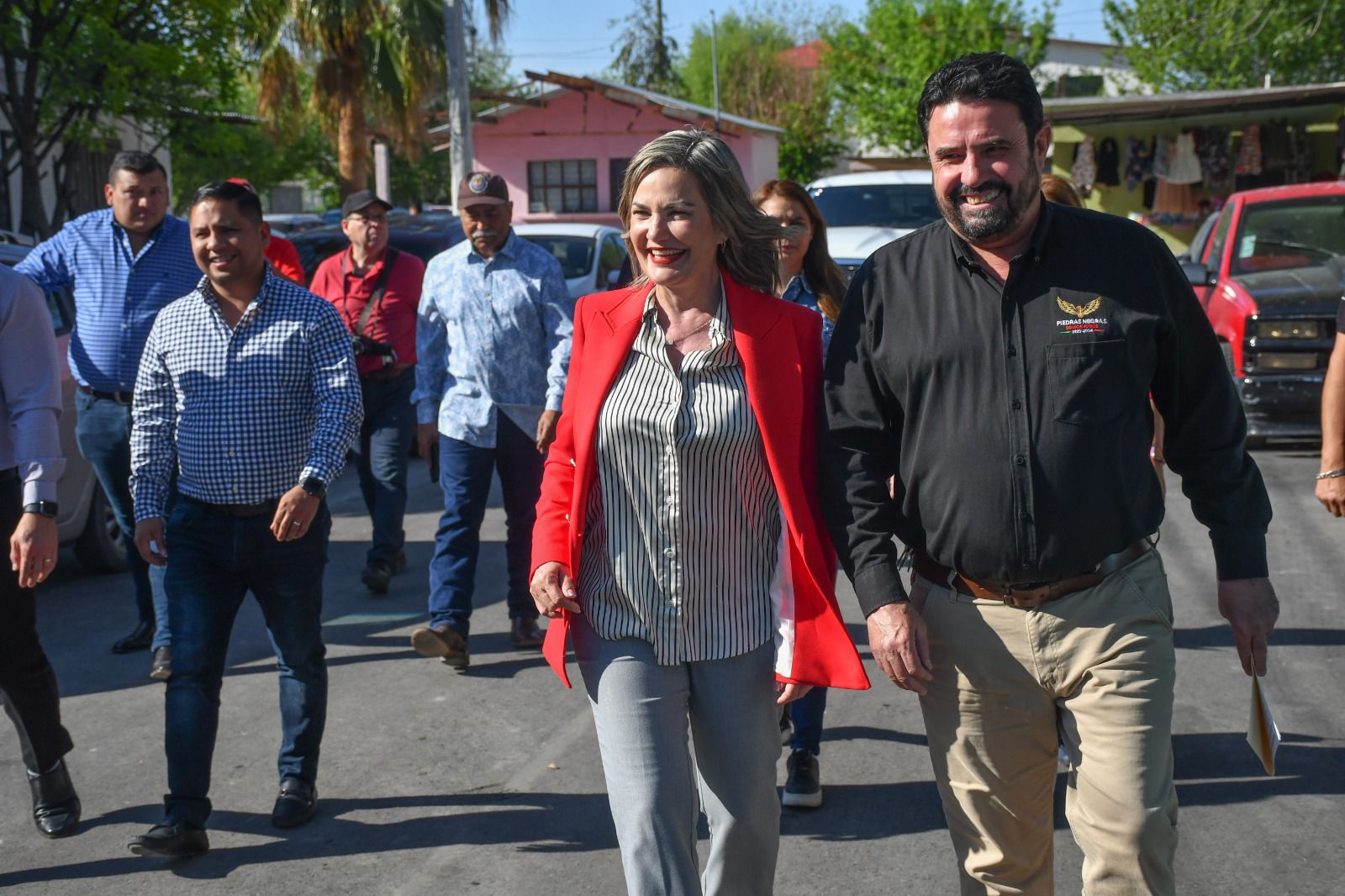 ALCALDESA QUE TRABAJA, RESUELVE Y DA SOLUCIONES