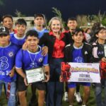 DEPORTE CON TODO, ENTREGA TROFEOS A LOS MEJORES