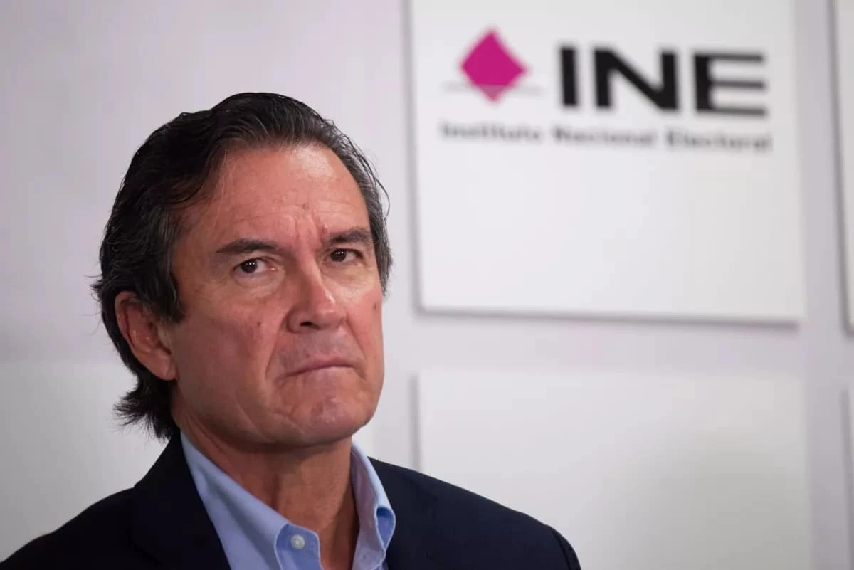 TRIBUNAL FEDERAL ORDENA RESTITUIR A EDMUNDO JACOBO EN EL INE