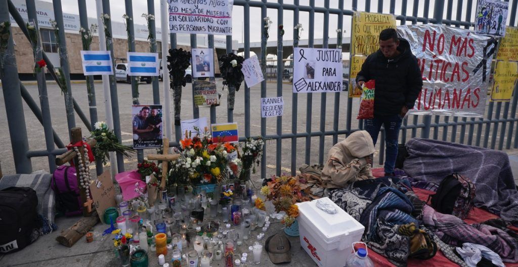 EL TITULAR DEL INM EN CHIHUAHUA DIO LA ORDEN DE NO ABRIR LA CELDA DONDE ESTABAN LOS MIGRANTES DURANTE EL INCENDIO, ACUSA ABOGADO