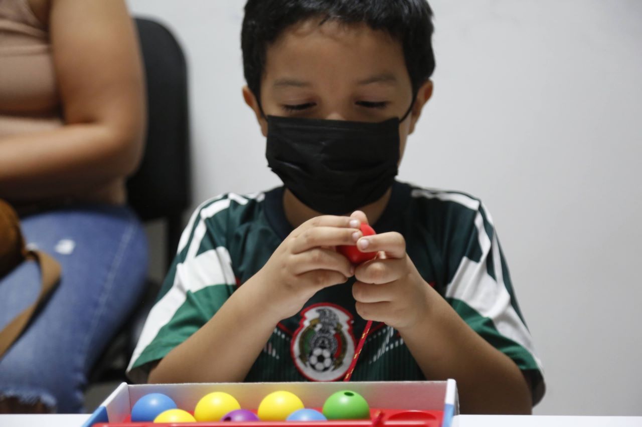BRINDA DIF COAHUILA ATENCIÓN A PACIENTES CON AUTISMO