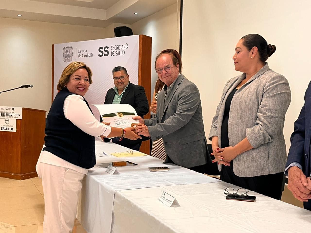 RECONOCEN COMPROMISO DE TRABAJADORES DEL SECTOR SALUD DE COAHUILA