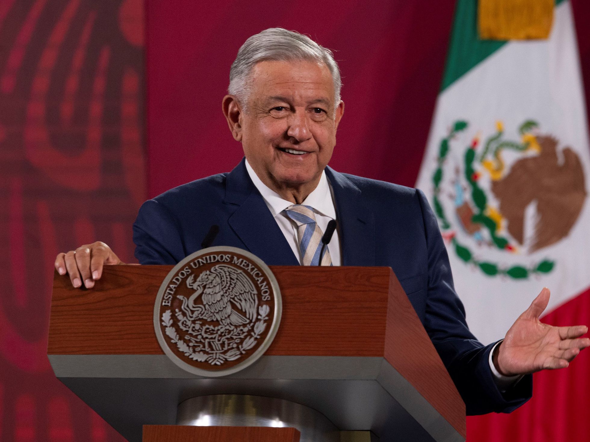 AMLO ACUSA QUE FUERZAS ARMADAS DE MÉXICO SON ESPIADAS POR EL PENTÁGONO