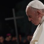EL PAPA FRANCISCO NO PARTICIPARÁ EN LA CONMEMORACIÓN DEL VÍA CRUCIS EN EL COLISEO