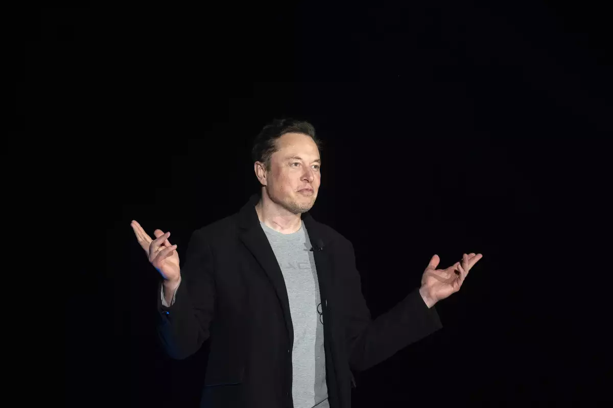 ELON MUSK PIERDE SU PUESTO NÚMERO UNO EN LA LISTA ANUAL DE MULTIMILLONARIOS DE FORBES