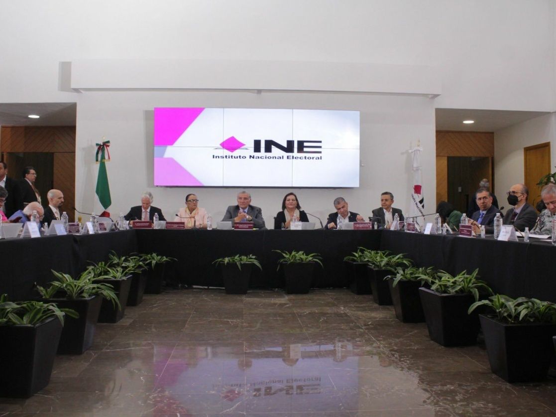 INICIA REUNIÓN INE-ADÁN LÓPEZ, RUMBO A ELECCIONES EN COAHUILA Y EDOMEX